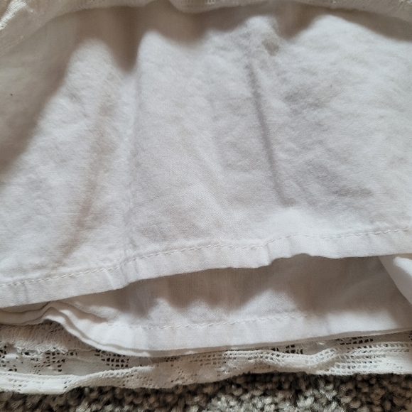 Abercrombie Kids White Lace Skirt Small Lined Logo - Picture 5 of 7
